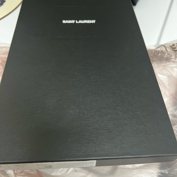 Ysl box for pouch - Picture 2 of 8